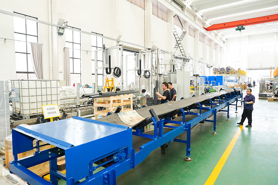 Kagamitan sa halaman