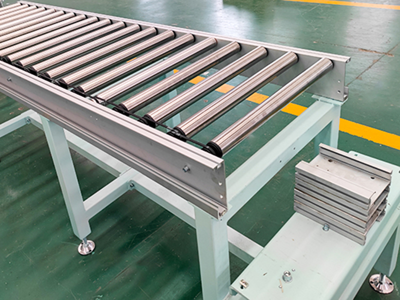 Polyvee roller conveyor